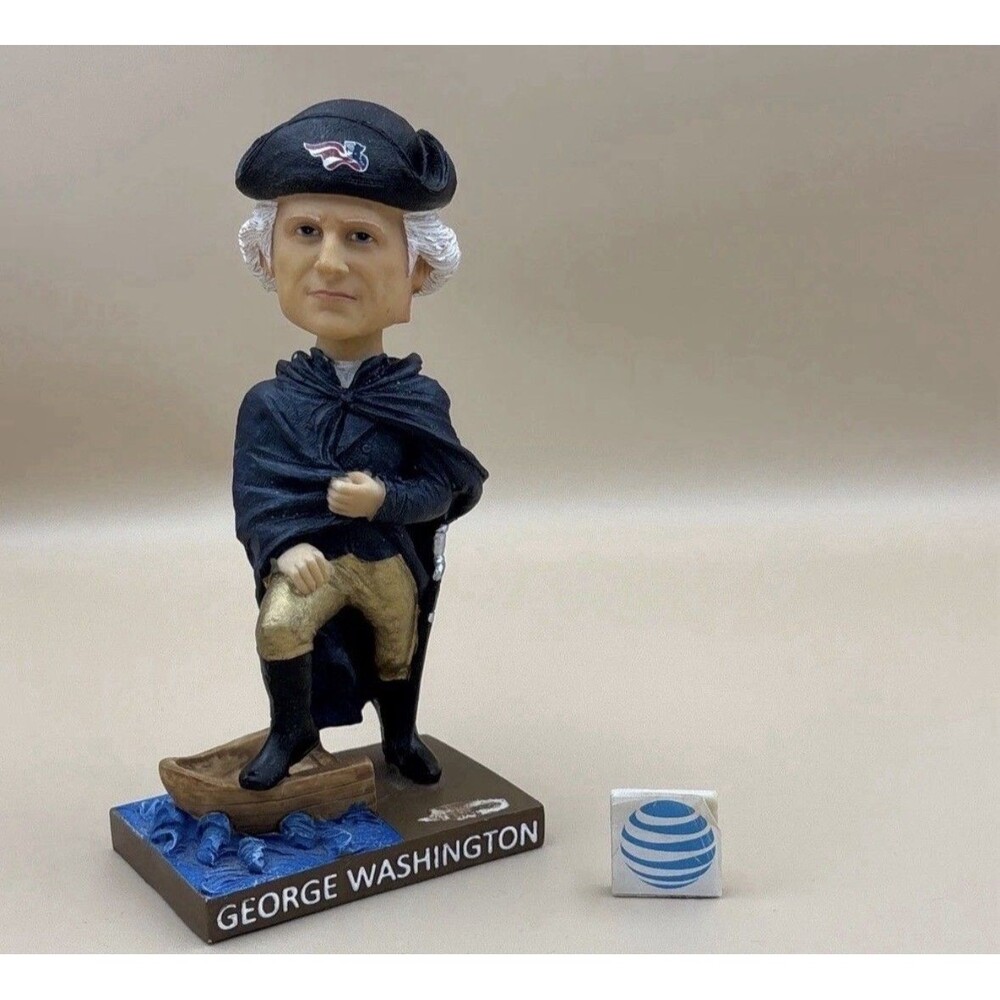 Rare GEORGE WASHINGTON SOMERSET PATRIOTS SGA BOBBLEHEAD Presidential Decor